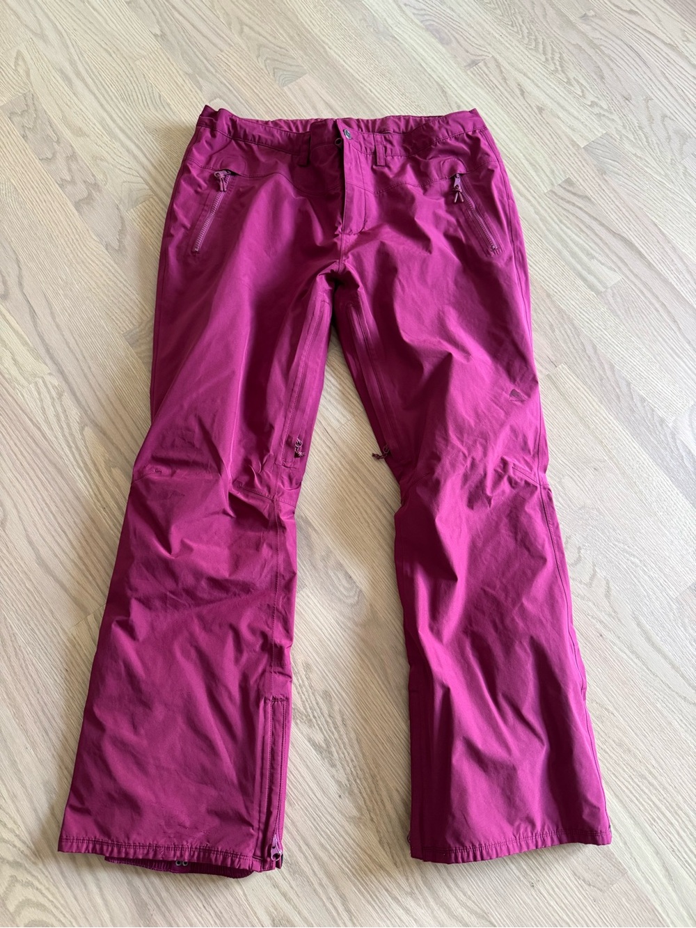 Burton Gortex Snow Pants- Women’s Size XL.